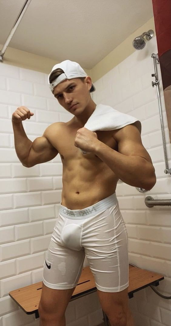 Watch the Photo by Spandexlush with the username @Spandexlush, posted on February 12, 2024. The post is about the topic Spandex men.