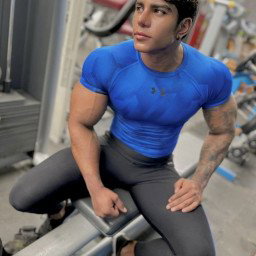 Photo by Spandexlush with the username @Spandexlush,  May 14, 2022 at 1:02 PM. The post is about the topic Spandex men and the text says '#spandex #tights #leggings #lycra #nylon'