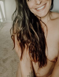 Photo by Dudewithahotwife with the username @Dudewithahotwife, who is a verified user,  February 17, 2024 at 8:00 PM. The post is about the topic Hotwife and the text says '[FitHotwife](FitHotwife) has the best smile! dont ya think??'