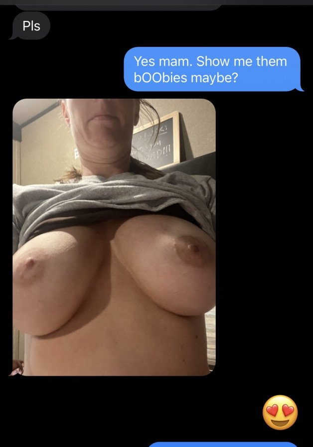 Photo by RandomFuck with the username @RandomFuck,  April 16, 2022 at 3:05 PM. The post is about the topic Hotwife/Girlfriend Texts and the text says 'Good girl!'