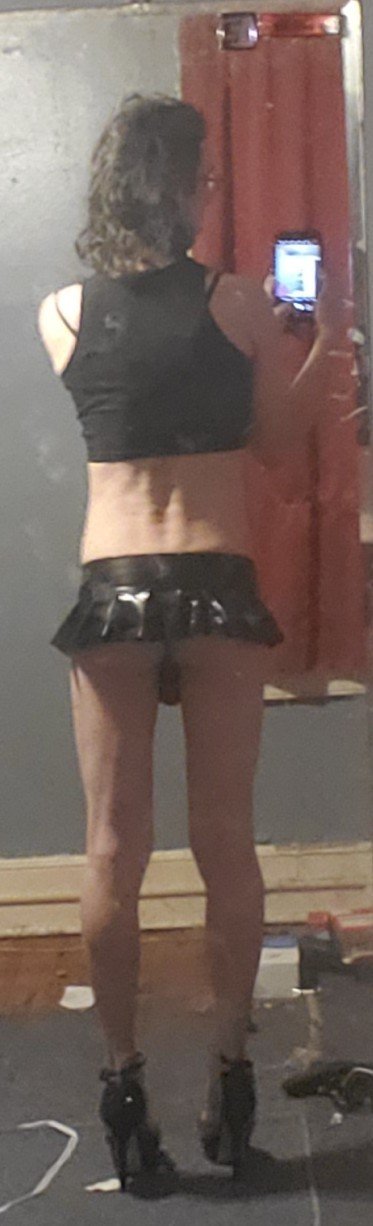 Photo by Sissy-pogo-420 with the username @Pogo-dick-420,  April 5, 2022 at 4:12 PM. The post is about the topic crossdressing twinks