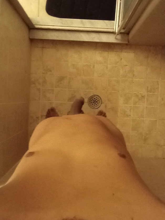 Photo by Scrtlvr1987 with the username @Scrtlvr1987,  December 31, 2022 at 10:16 PM. The post is about the topic Naked Men and the text says 'Time to embrace the "new year, new me" challenge. Gonna get this sorry bod back in shape'