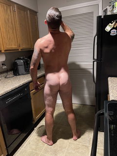 Shared Photo by ScottieSinclair17 with the username @ScottieSinclair17,  April 12, 2022 at 1:12 PM. The post is about the topic Gay Amateur