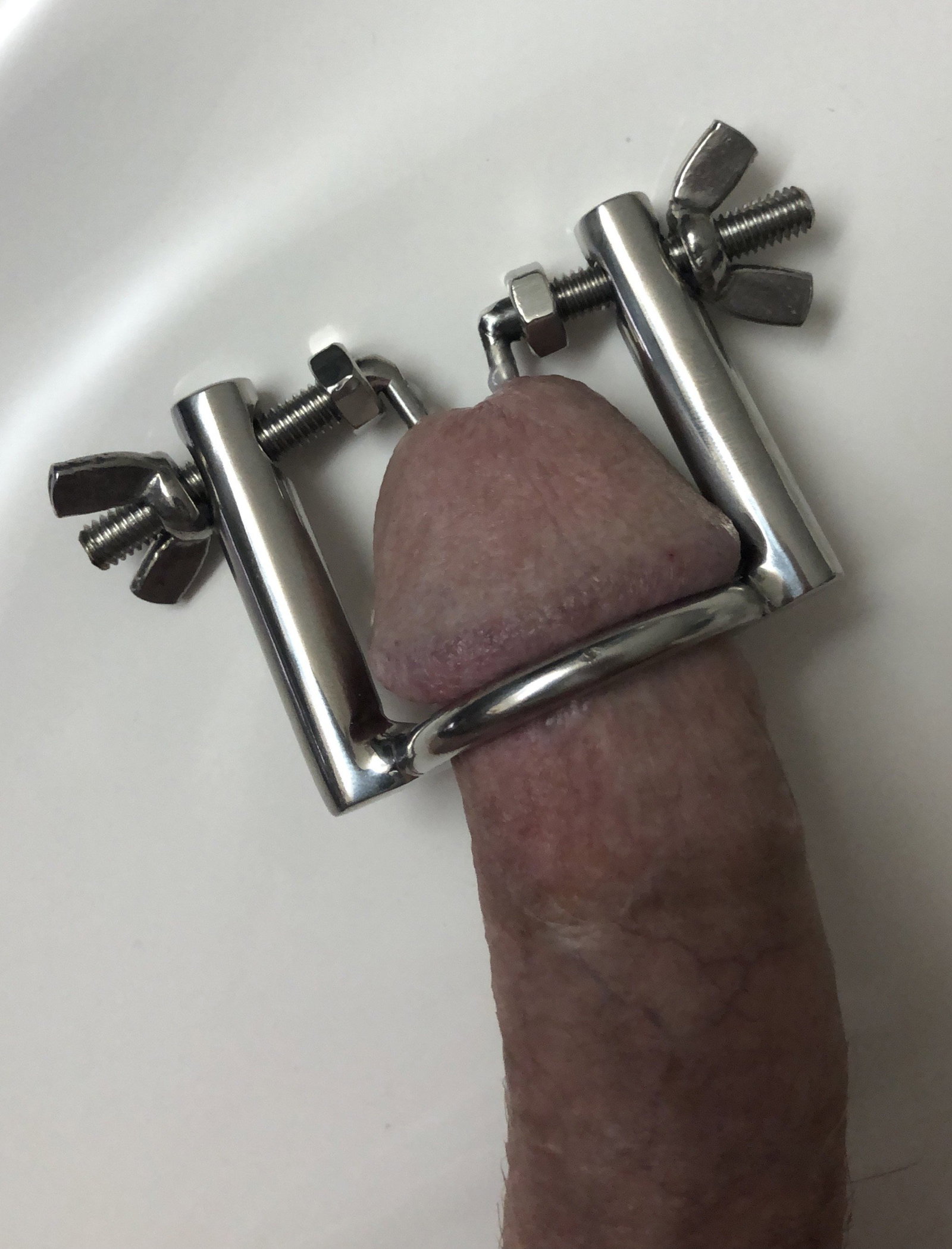 Photo by YankeeStretch with the username @YankeeStretch,  May 12, 2022 at 6:32 PM. The post is about the topic Urethral stretching and the text says 'It's me YankeeStretch stretching my pee hole'