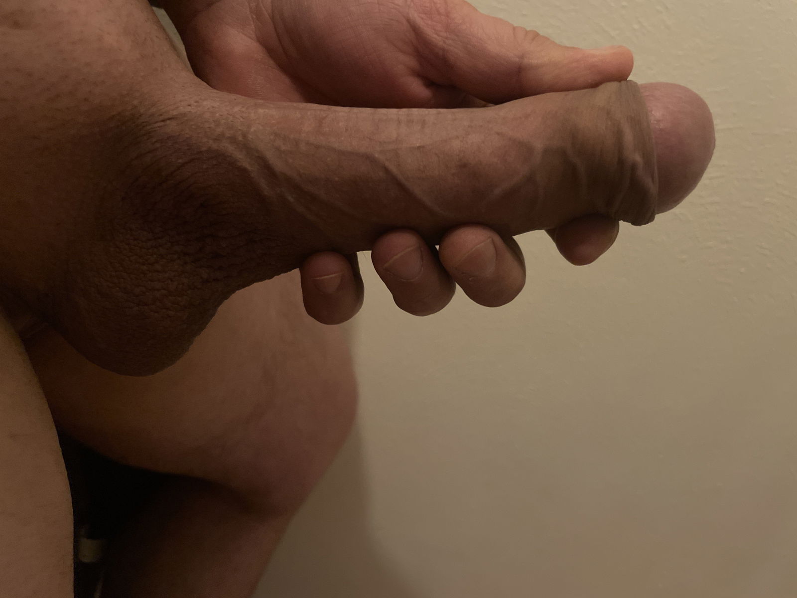 Photo by Bas24 with the username @Bas24,  April 28, 2022 at 8:57 PM. The post is about the topic Rate my pussy or dick and the text says 'freshly shaved !!!'