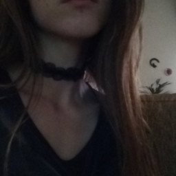 Photo by Feelings24 with the username @Whining27, who is a verified user,  October 18, 2022 at 4:08 PM and the text says 'what do you think about chokers? Hot, cute, or not?'