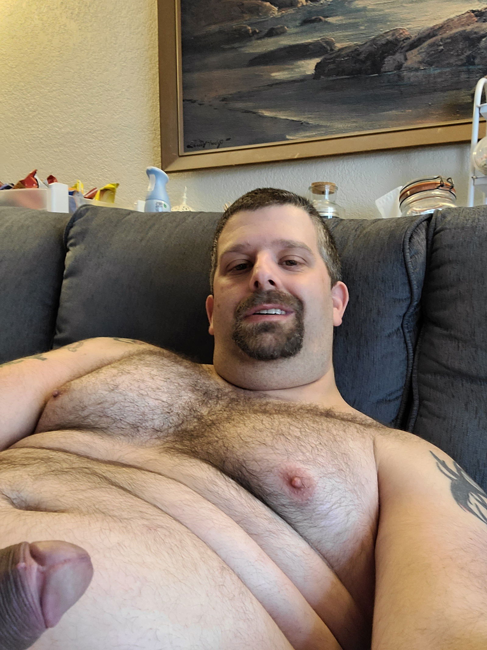 Album by Wellhungdaddy69 with the username @Wellhungdaddy69, who is a verified user,  April 29, 2022 at 3:26 PM and the text says 'Daddy wants to breed you with his fat cock'