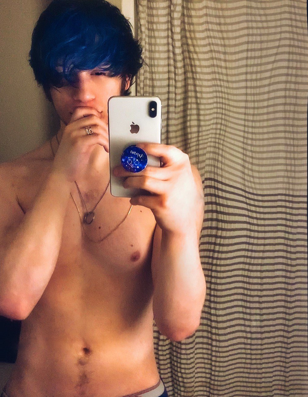 Photo by Mastered_Vibration with the username @MasterMatrix, who is a verified user,  August 24, 2022 at 5:41 AM and the text says 'Just a few pictures of my thin ass bod 🤷‍♂️ haha'
