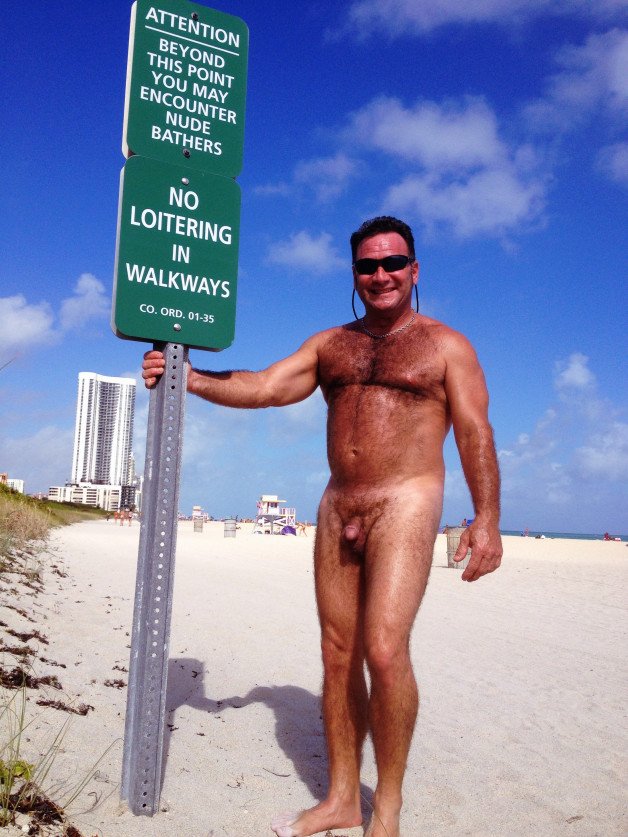 Photo by captkid with the username @captkid, who is a verified user,  December 22, 2023 at 2:59 PM and the text says 'Enjoying a day at Haulover Beach in North Miami Beach'