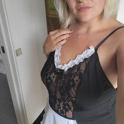 Watch the Photo by Chubbymilf94 with the username @Chubbymilf94, who is a star user, posted on July 24, 2022. The post is about the topic Amateurs. and the text says 'Anyone wants a cleaning? 😍🤫💦'