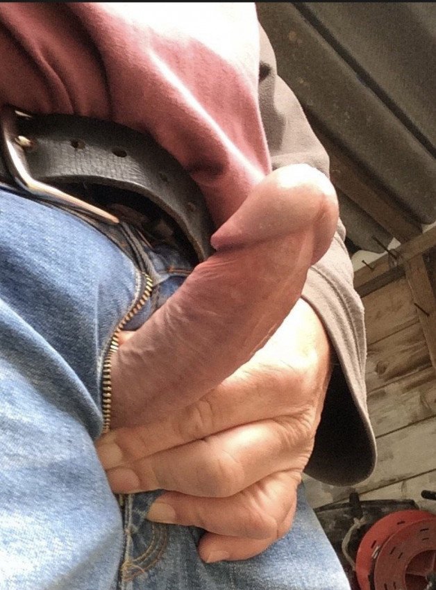 Photo by Grencj with the username @Grencj, who is a verified user,  August 22, 2022 at 8:05 AM. The post is about the topic MEN Over 50 and the text says 'horny at work'