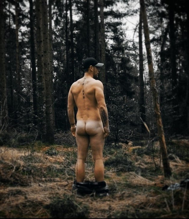 Photo by Aron-Dean666 with the username @Aron-Dean666, who is a star user,  February 20, 2024 at 12:55 AM. The post is about the topic Gay Porn and the text says 'https://onlyfans.com/aron_dean666

#gay #gayporn #onlyfans #gayonlyfans #hornyguy #gaymusclemen #horny #hornyintjeforest #foreskin #butt #lickmyhole'