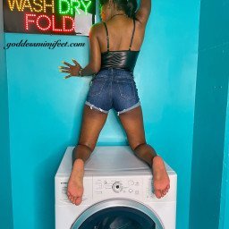 Photo by GoddessMimiFeet with the username @goddessmimifeet, who is a star user,  September 10, 2022 at 5:01 AM and the text says 'would you fuck my feet while im bent over on the washer?'