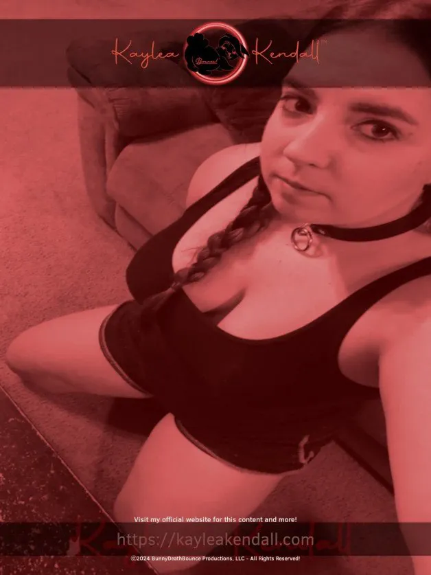 Photo by KayleaKendall with the username @KayleaKendall, who is a star user,  March 22, 2024 at 3:53 AM and the text says 'Obedient.
#Collar #Kneeling #OnMyKnees #Slave #Slavery'