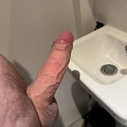 Photo by Ladalada1 with the username @Ladalada1, who is a verified user,  December 12, 2022 at 6:03 PM. The post is about the topic Rate my pussy or dick