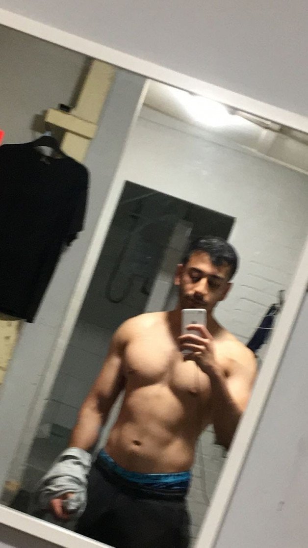 Photo by 8 inch ex muslim with the username @Helicopterdick, who is a verified user,  September 13, 2022 at 7:14 AM and the text says 'Muscular hung brown guy at your service'