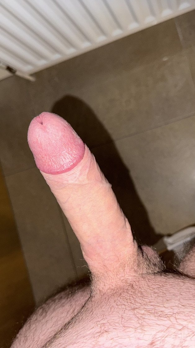 Photo by DaddyThiccCock with the username @DaddyThiccCock,  November 7, 2024 at 12:52 AM. The post is about the topic Rate my pussy or dick and the text says 'not the best photo of him but it'll do😉'