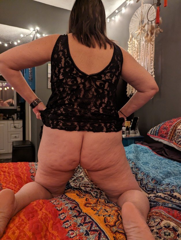 Photo by FLMILF2022 with the username @FLMILF2022, who is a verified user,  April 19, 2024 at 5:21 PM. The post is about the topic chubby amateurs