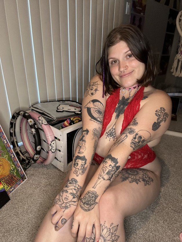 Photo by Groovybaby97 with the username @Groovybaby97, who is a star user,  November 4, 2024 at 5:19 PM. The post is about the topic OnlyFansGirls and the text says 'hiii baby! cum see my wild side 🤪😈

telegram (ask for menu) hellokittyluvrr 

https://onlyfans.com/thatgroovychick'