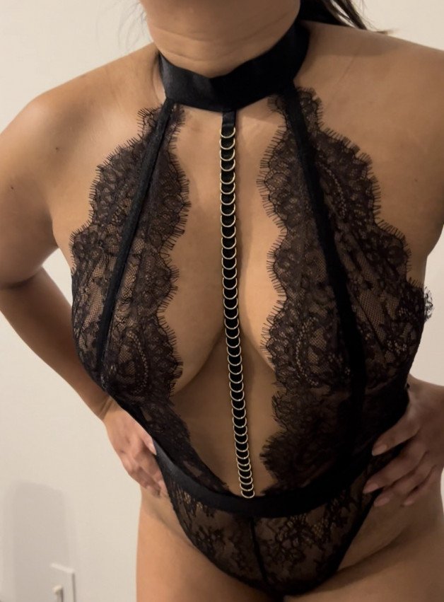 Photo by constantlyhornyH with the username @constantlyhornyH, who is a verified user,  November 19, 2022 at 3:13 PM and the text says '#wife #lingerie #asian OnlyFans.com/naughtywifey4'