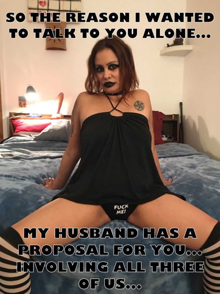 Photo by StagVixenAdventures with the username @StagVixenAdventures, who is a verified user,  February 18, 2019 at 2:46 PM and the text says 'Just an amazing woman! Hot too!!!!!'