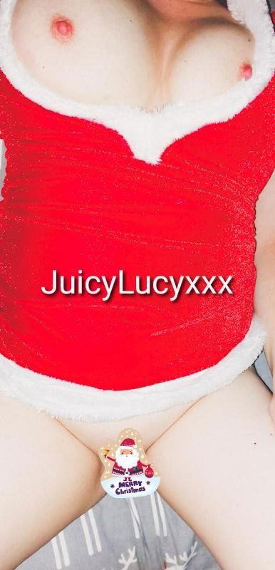 Photo by Juicylucy38xxx with the username @Juicylucy38xxx, who is a verified user,  December 3, 2023 at 8:24 PM