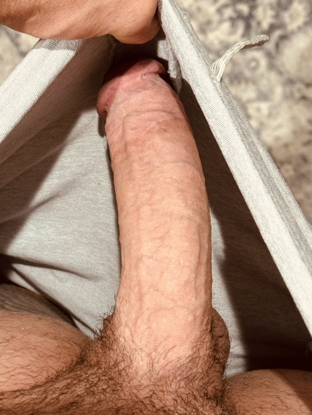 Photo by Leighlucas with the username @Leighlucas, who is a verified user,  August 6, 2024 at 11:35 PM. The post is about the topic Rate my pussy or dick