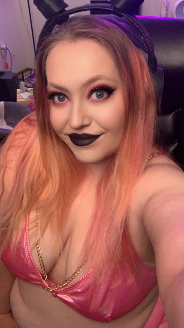 Photo by Versyssa with the username @versyssa, who is a star user,  July 2, 2023 at 5:36 AM and the text says 'This was the Lingerie I wore for stream tonight. Still disappointed that my makeup never got ruined properly. 🥵'