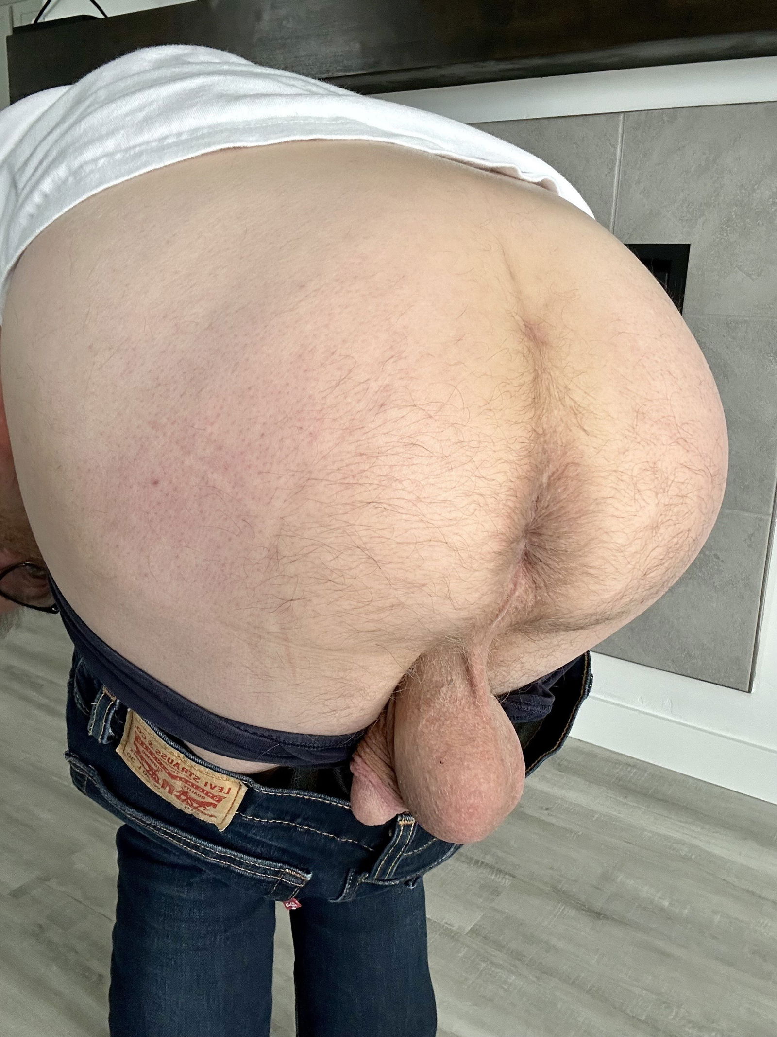Photo by Isleofboi with the username @Isleofboi, who is a verified user,  April 19, 2024 at 2:13 AM. The post is about the topic Jacking Off With Daddy and the text says 'BUTT LAND! ♥️💦 Please fuck me sir!'
