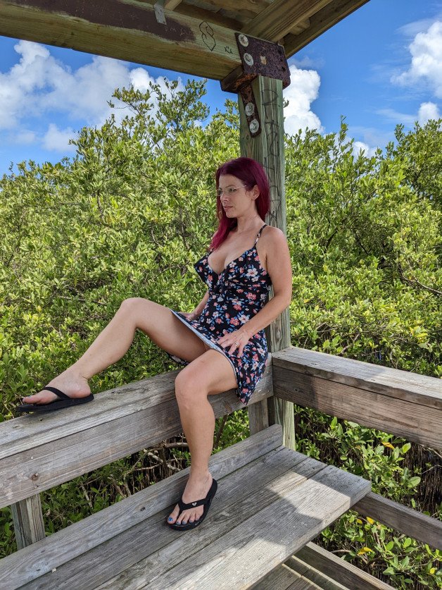 Photo by PreciousGem69 with the username @PreciousGem69, who is a star user,  January 22, 2023 at 1:54 PM and the text says 'found this place on a nice trail, and squirted all over the place!  check out my OF, or PM me to see the full video 😘'