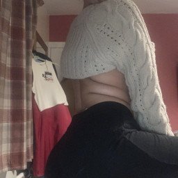 Photo by EmmaClaire with the username @EmmaClaire, who is a star user,  April 21, 2023 at 7:23 AM. The post is about the topic MILF and the text says 'Rate my ass'