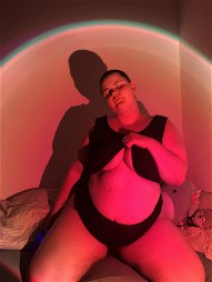 Photo by aleya1118 with the username @aleya1118, who is a star user,  May 7, 2023 at 7:41 PM. The post is about the topic Bbw creator and the text says 'my new sunset lamp makes some pretty ambience in my pictures. Topless set on my onlyfans 😌'