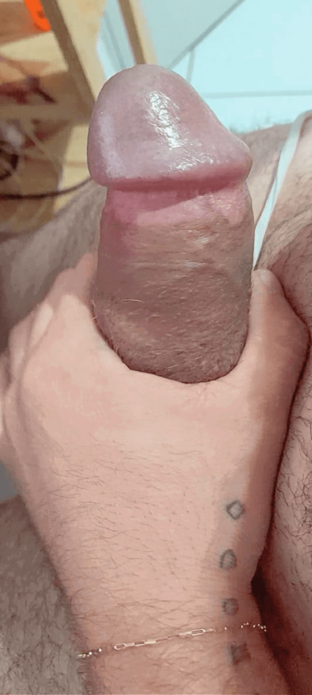 Photo by ricardopagrosso with the username @ricardopagrosso, who is a verified user,  April 27, 2024 at 1:15 AM. The post is about the topic Gay Amateur and the text says 'Yessss my dick #dick'
