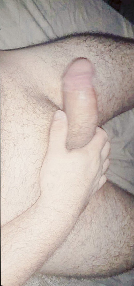 Photo by ricardopagrosso with the username @ricardopagrosso, who is a verified user,  February 22, 2024 at 10:58 AM. The post is about the topic Gay Porn and the text says 'Good morning with my dick wanting a blowjob'