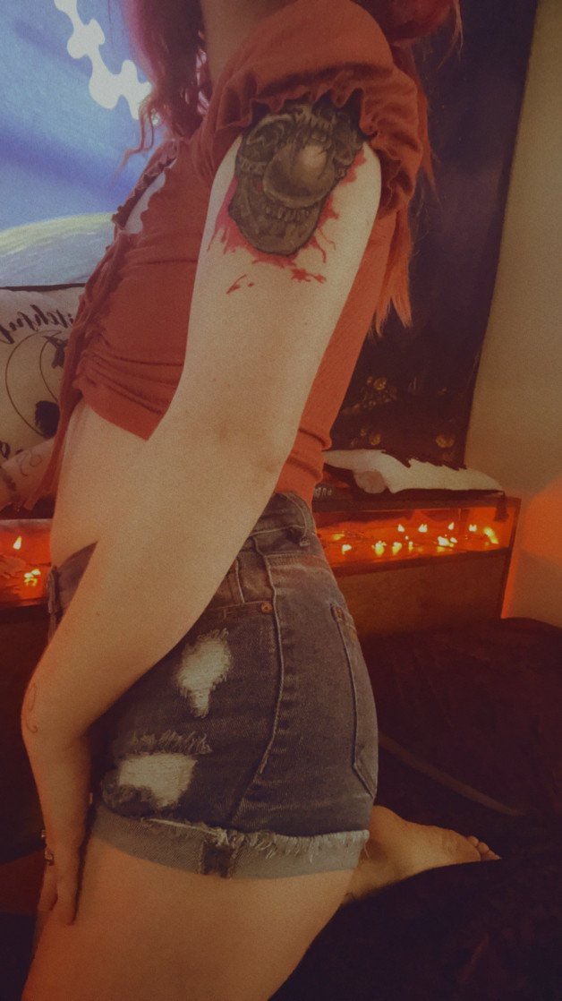 Photo by Spooky666babe with the username @Spooky666babe, who is a star user,  March 26, 2023 at 10:41 PM and the text says 'https://onlyfans.com/u316082696 #petite #altbabe #redhead #horny #summer #bootyshorts #smalltitties #tattoos'