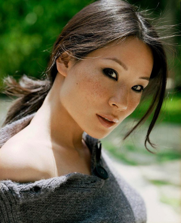 Photo by karelbax with the username @karelbax,  June 24, 2013 at 10:04 PM and the text says '2tempt:

Lucy Liu - Imgur'