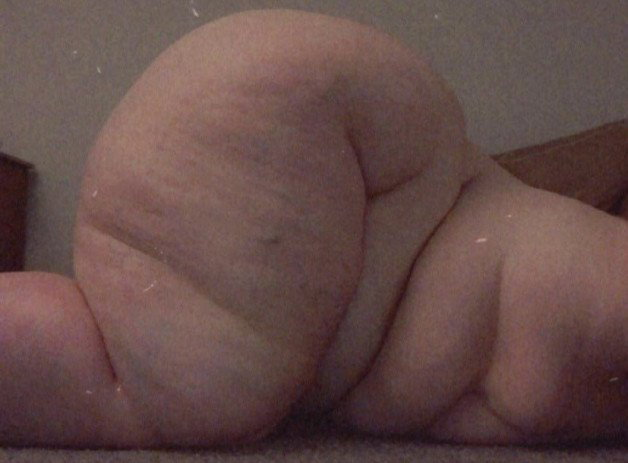 Photo by homemadebbwbbcporn with the username @homemadebbwbbcporn, who is a verified user,  April 24, 2024 at 5:28 PM