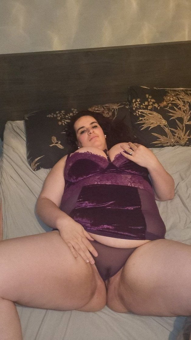 Photo by homemadebbwbbcporn with the username @homemadebbwbbcporn, who is a verified user,  April 12, 2023 at 12:43 AM and the text says 'sexy chubby indian bbw 🤪🔥😜😜🥰🥰https://faphouse.com/models/bbwbootyful-2 #bbw #indian #bigboobs #sexy #chubby #aunty'