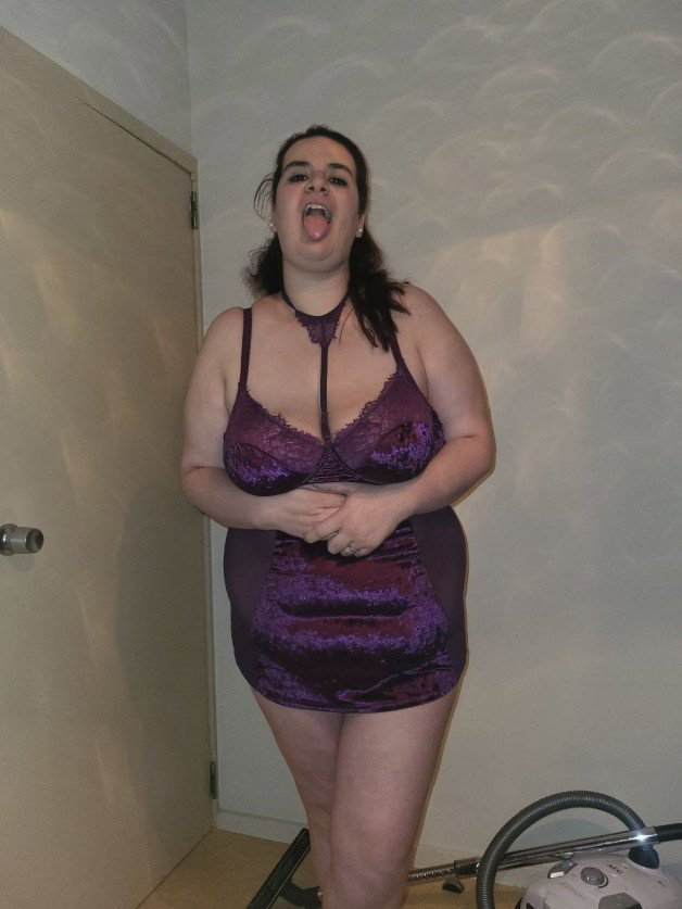 Photo by homemadebbwbbcporn with the username @homemadebbwbbcporn, who is a verified user,  April 12, 2023 at 12:43 AM and the text says 'sexy chubby indian bbw 🤪🔥😜😜🥰🥰https://faphouse.com/models/bbwbootyful-2 #bbw #indian #bigboobs #sexy #chubby #aunty'