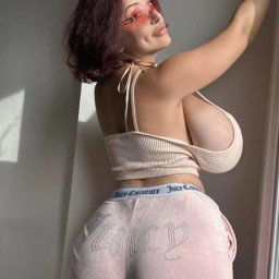 Photo by SinnerD with the username @SinnerD, who is a verified user,  February 12, 2024 at 2:53 PM. The post is about the topic Curvy and the text says 'side boob action!!'