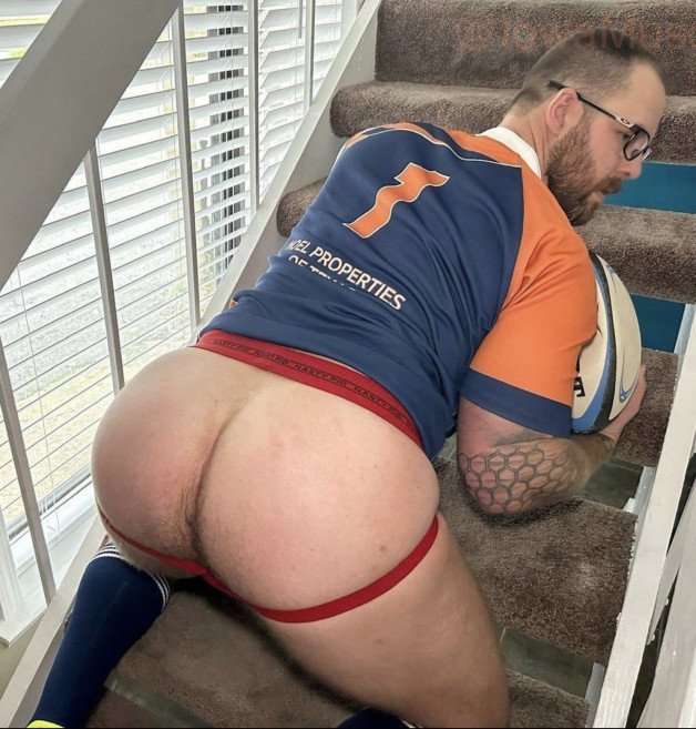 Photo by DocRS with the username @DocRS, who is a verified user,  July 12, 2023 at 10:36 PM and the text says 'OOPS ... I slipped ! Some big guy to help me to stand up ... or... fill me up ?'