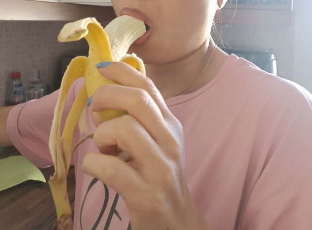 Photo by ThaiMom with the username @ThaiMom, who is a star user,  May 11, 2024 at 7:42 AM. The post is about the topic Asian and the text says 'Mommy's breakfast🍌😉

#breakfast #banana #mommy #sucking #sluttymom #milf #thai #asian #asianmilf #thailand #morning #fansly #fyp #kitchen'