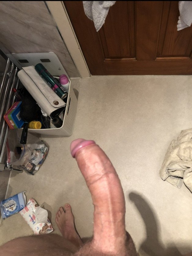 Photo by Uwannaplay with the username @Uwannaplay, who is a verified user,  April 18, 2023 at 6:18 PM. The post is about the topic Huge Cocks