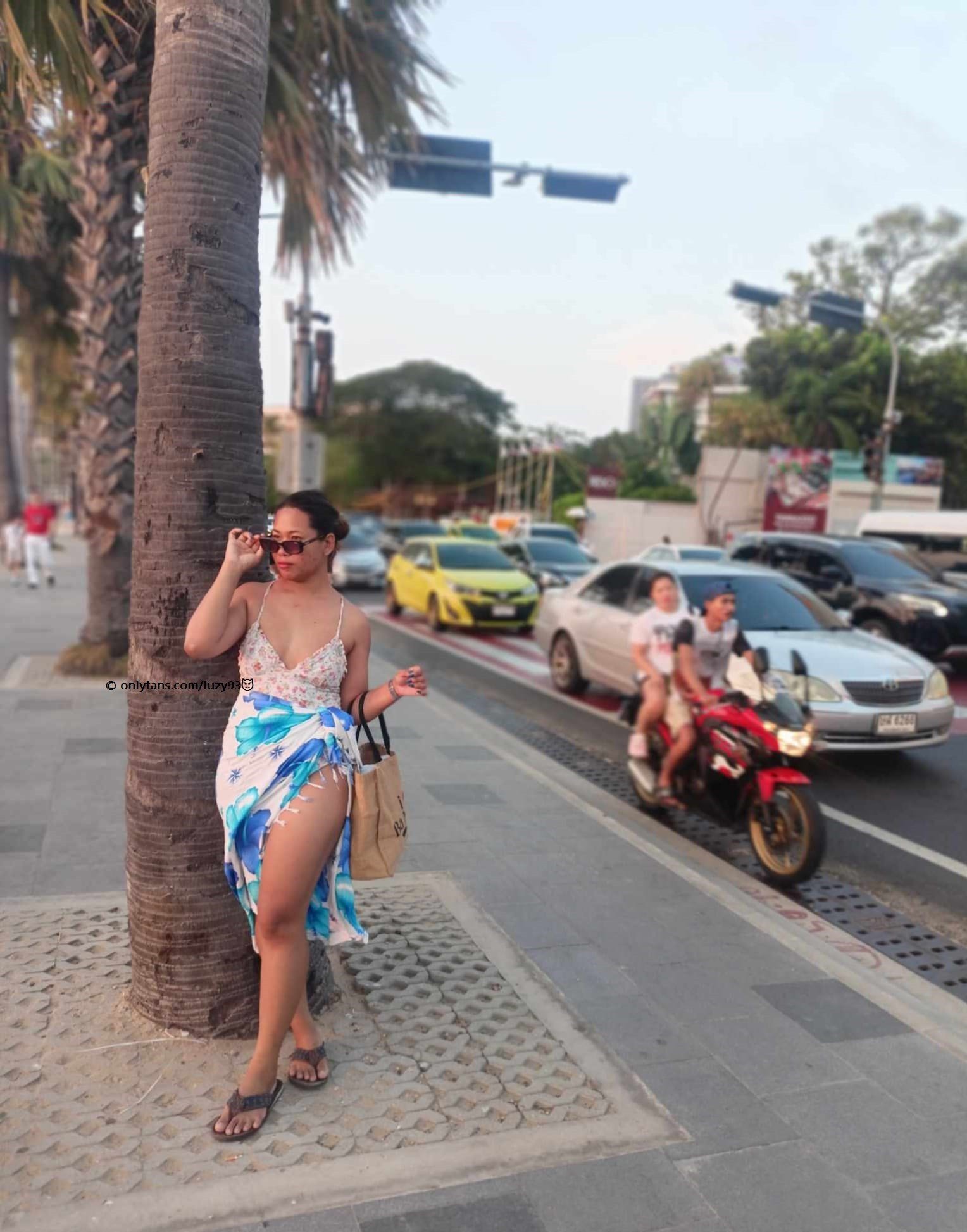 Photo by LuzyThai with the username @LuzyThai, who is a star user,  March 10, 2024 at 11:55 AM and the text says 'LuzyThai - Beach walk - Now FREE 3 month on my #Onlyfans ➡️https://onlyfans.com/action/trial/8eknbx39cpbfsd530loueocpy8akj3by
New photo galleries🥵 NEW video clips 🥵Big hug and Kiss 💋
Subscribe to my Onlyfans :
✨ Access to all my #uncensored..'