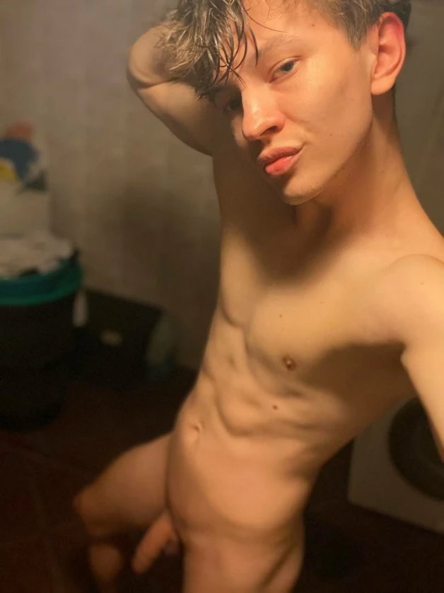 Photo by LightDante with the username @LightDante, who is a star user,  April 5, 2024 at 7:15 AM. The post is about the topic Hung and the text says '#dick #horny #curves #porn #sex #xxx #sexy #naked #ass #bigass #bigcock #teen #cum #gay #sexcam #amateur'