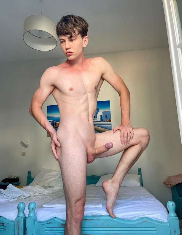 Photo by LightDante with the username @LightDante, who is a star user,  January 4, 2024 at 3:09 AM. The post is about the topic Twinks and the text says '#dick #horny #curves #porn #sex #xxx #sexy #naked #ass #bigass #bigcock #teen #cum #gay #sexcam #amateur'
