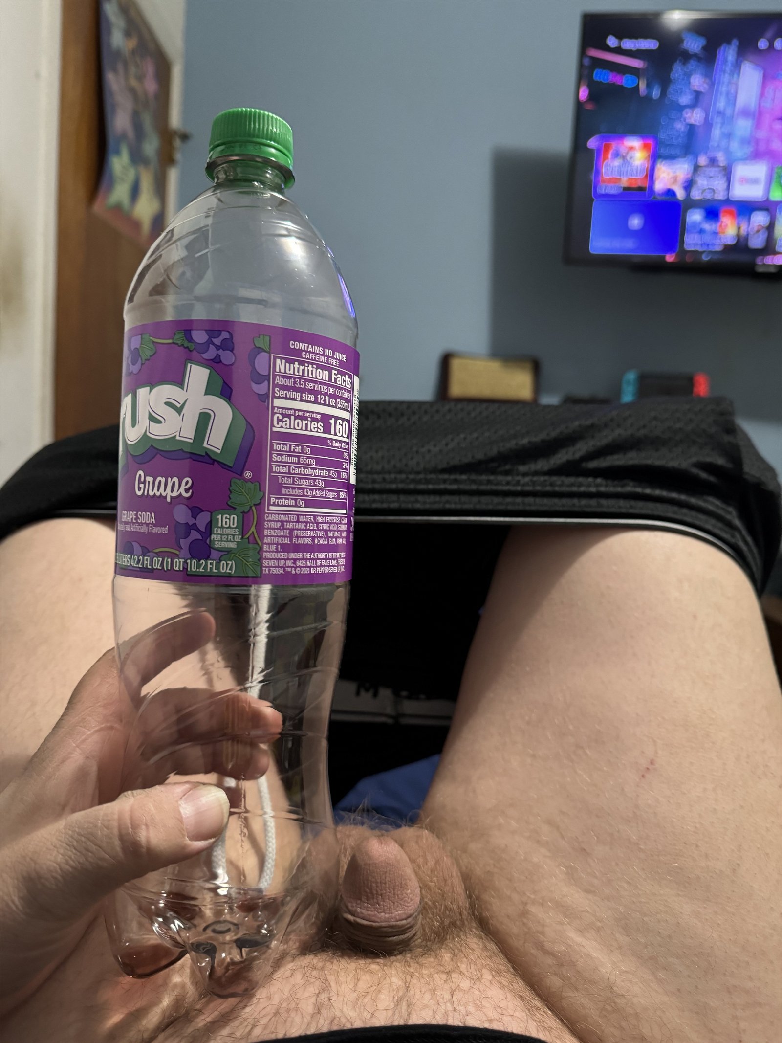 Photo by mdmzold with the username @mdmzold, who is a verified user,  April 2, 2024 at 4:01 PM. The post is about the topic Show your DICK and the text says 'small and hard'