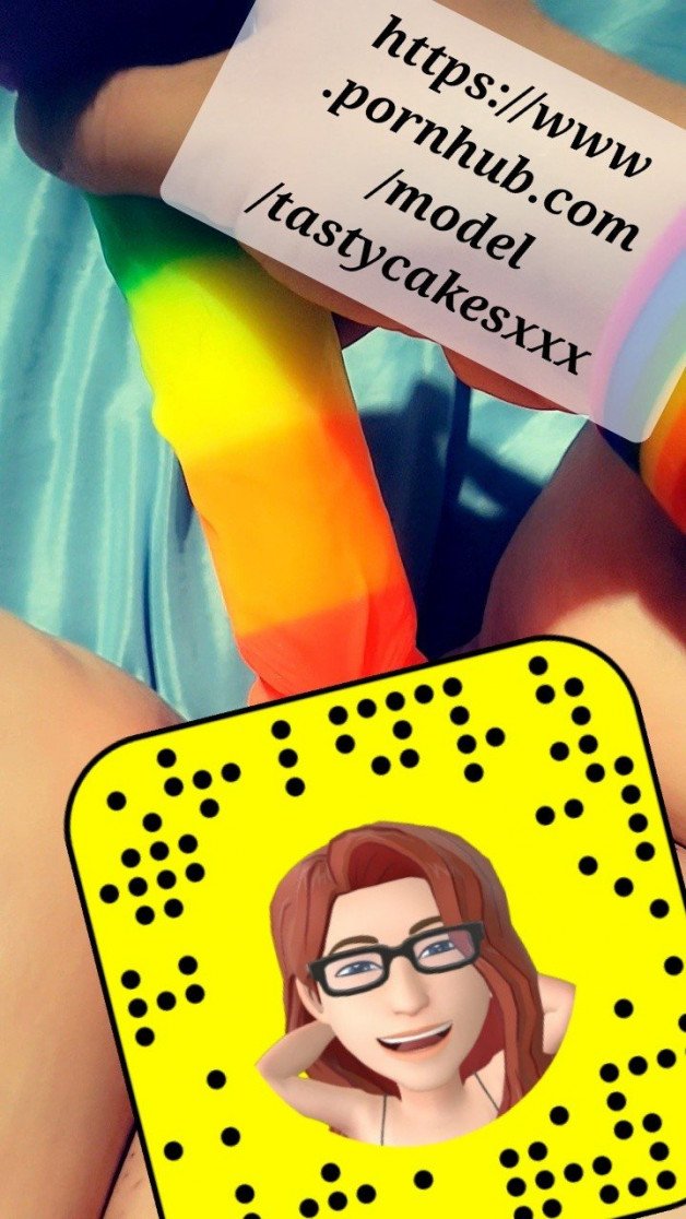 Album by Tastycakesxxx88 with the username @Tastycakesxxx88, who is a star user,  June 9, 2023 at 10:14 PM and the text says 'CUM CHECK OUT MY PAGE AND IF YOU LIKE WHAT YOU SEE SHARE IT SO OTHERS CAN ENJOY!! 😉'