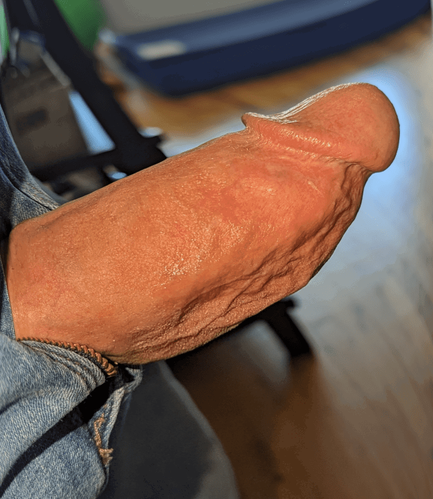 Photo by Eight inched Ed with the username @eightinched, who is a verified user,  May 4, 2024 at 3:38 PM and the text says 'so fucking hard and horny right now

#bwc #hung #girth #itssobig'