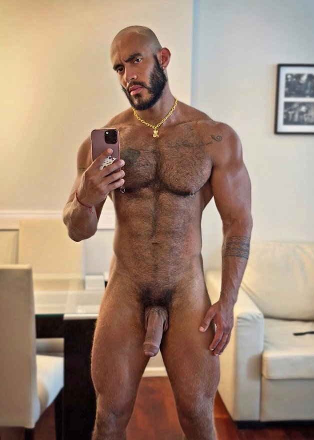 Photo by mike50667 with the username @mike50667, who is a verified user,  February 14, 2024 at 9:39 AM. The post is about the topic Gay Selfie